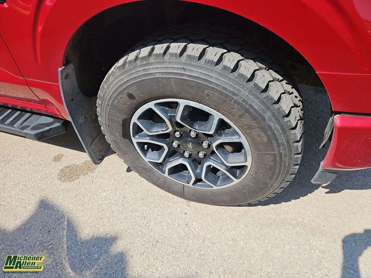 2022-ford-f150-image-12