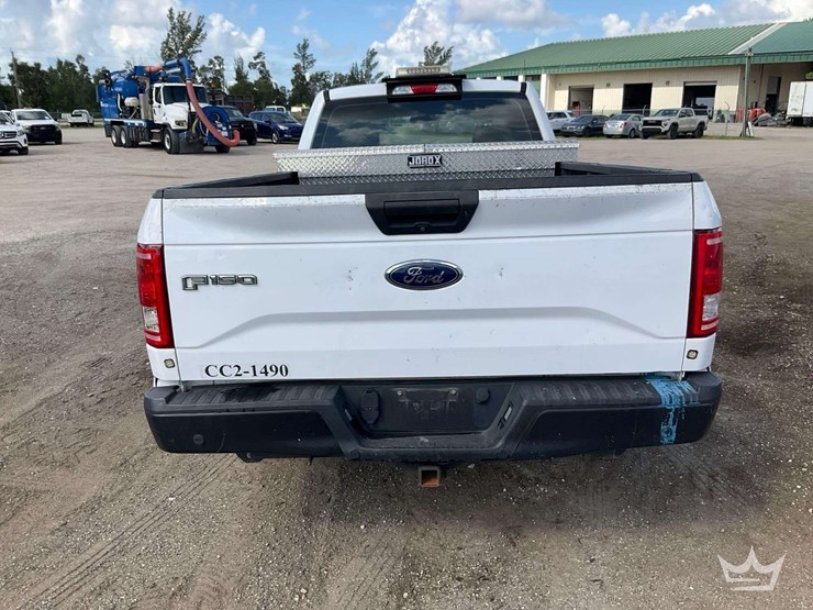 2017-ford-f150-image-12