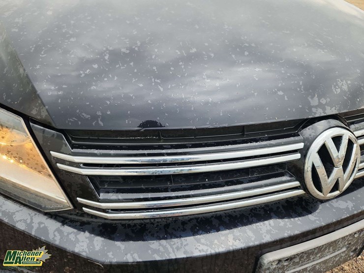 2012-volkswagen-tiguan-image-32
