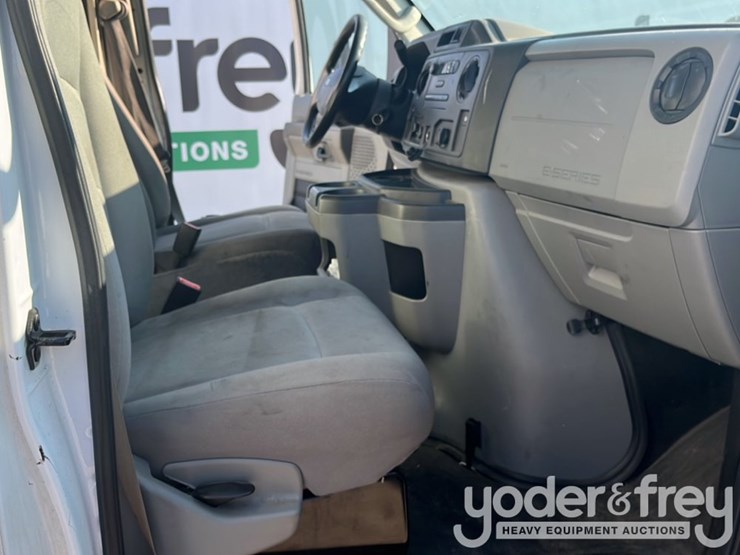2019-ford-f450-image-32