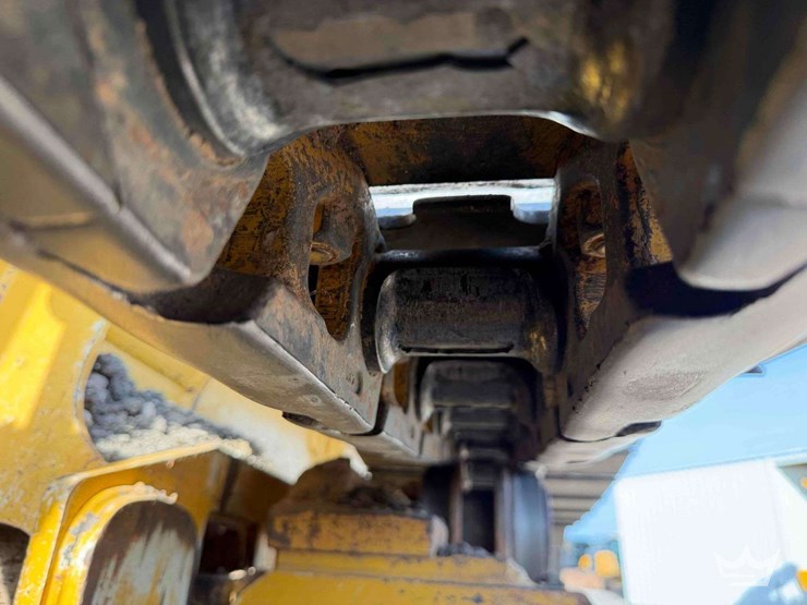 2020-deere-700k-xlt-image-74