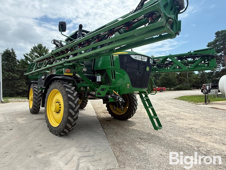 2020-john-deere-r4038-image-3