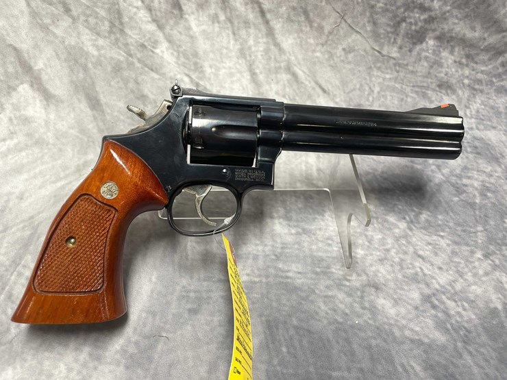 #10828-•-smith-&-wesson-model-586,-357-mag-revolver,-sn:-bfh4922-image-2