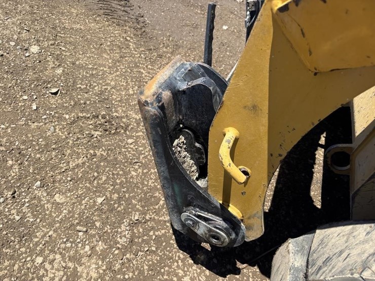 2018-caterpillar-259d-image-9