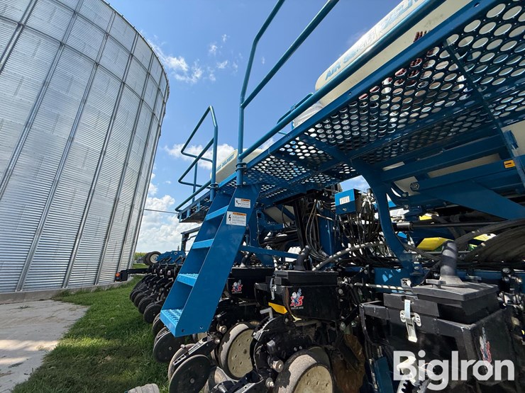 2013-kinze-3600-image-14
