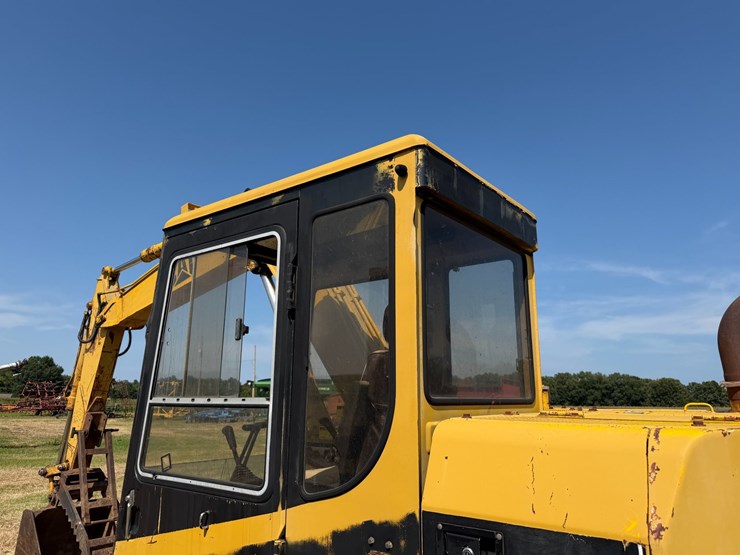 caterpillar-307-image-29