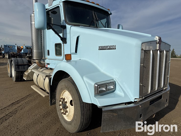 2007-kenworth-t800-image-11