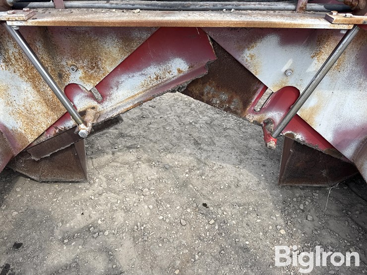 1998-broce-611-windrow-machine-image-16