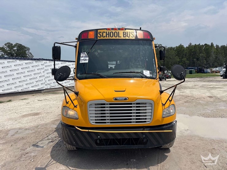 2016-freightliner-b2-image-29