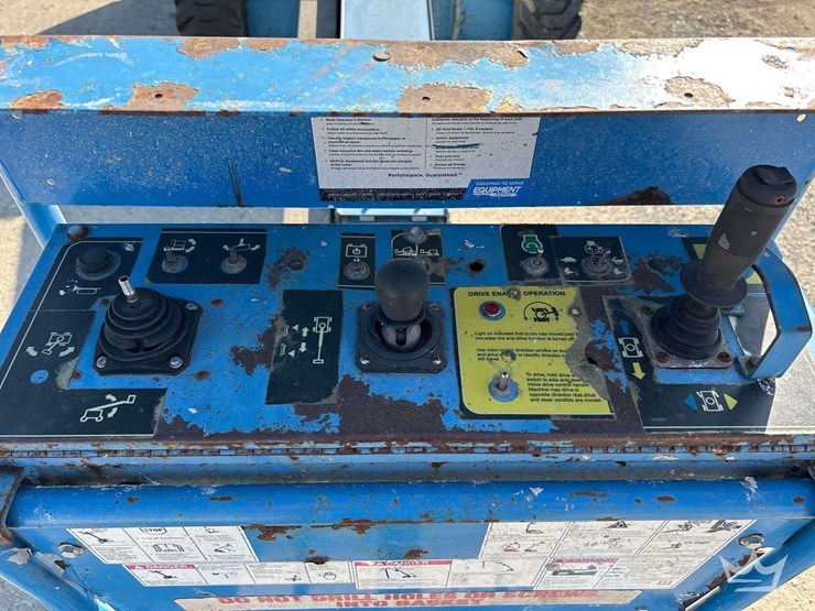 2001-genie-s-60-4x4-60ft.-telescoping-boom-lift-image-12
