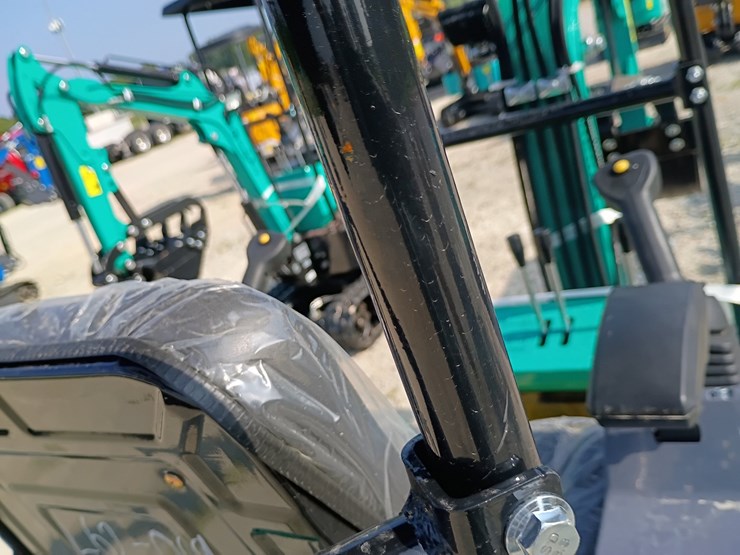 #l62-009-•-2026-cfg-kt13r-mini-excavator-image-30