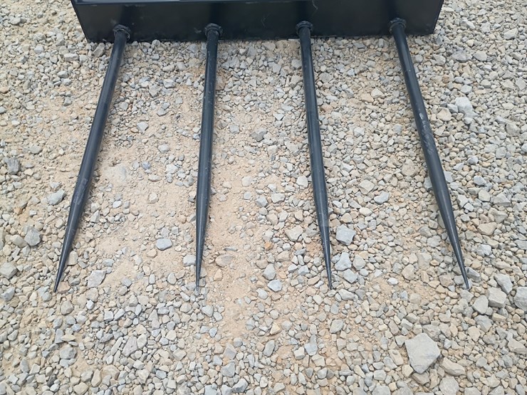 #l64-035-•-jct-bale-spike-skid-steer-attachment-image-5