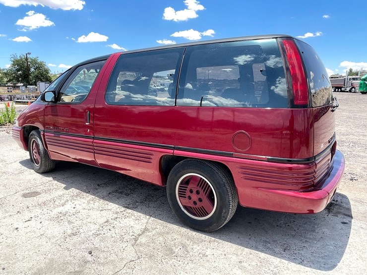 #2100-•-1990-pontiac-transport-van-se,-title-in-delay-image-3