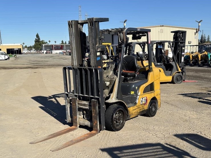 2020-caterpillar-2c6000-image-1