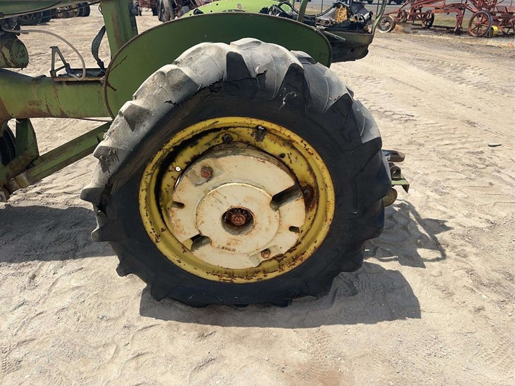 john-deere-m-image-40