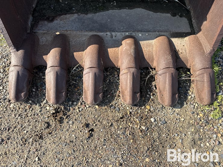 hensley-excavator-bucket-image-10