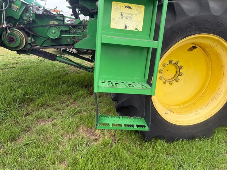 2011-john-deere-9770-sts-image-23