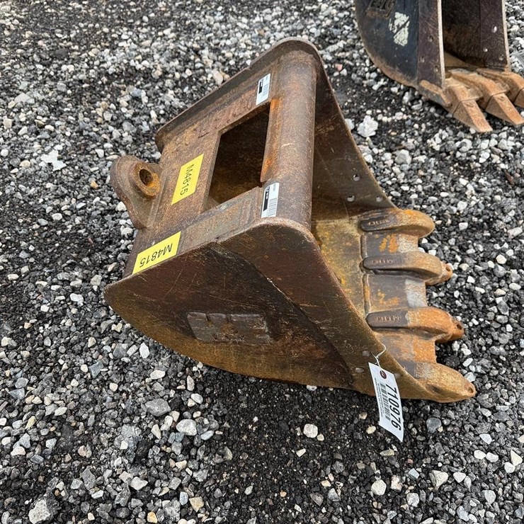 H&E 18” Excavator Bucket
