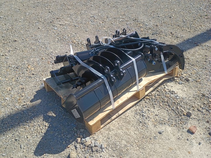 #l66-020-•-agt-mini-excavator-attachment-set-image-4