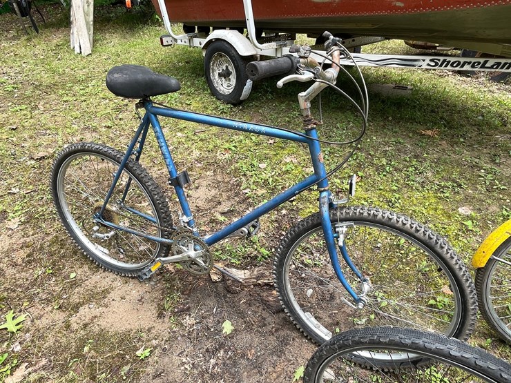 #6136-•-(3)-bicycles-image-5