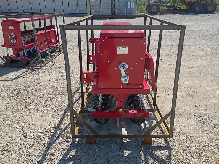 #l66-028-•-agt-seed-drill-skid-steer-attachment-(3-point)-image-3