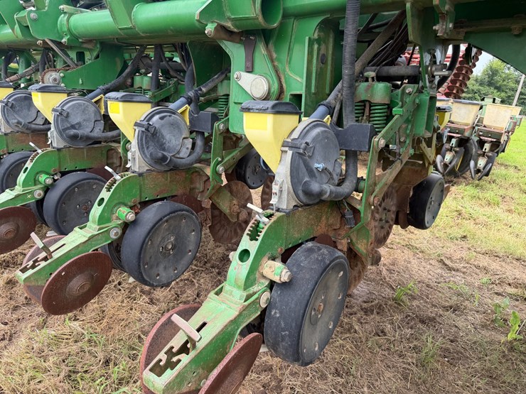john-deere-1790-image-64