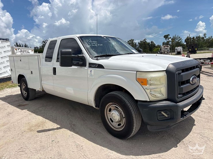 2012-ford-f250-image-2