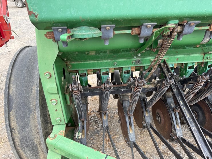 john-deere-450-image-16