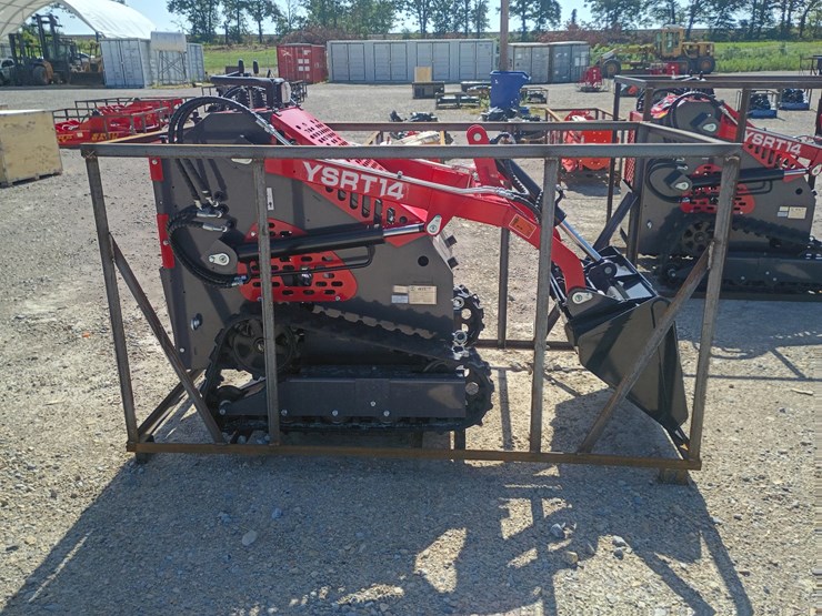#l66-013-•-2026-agt-ysrt14-mini-skidsteer-image-1