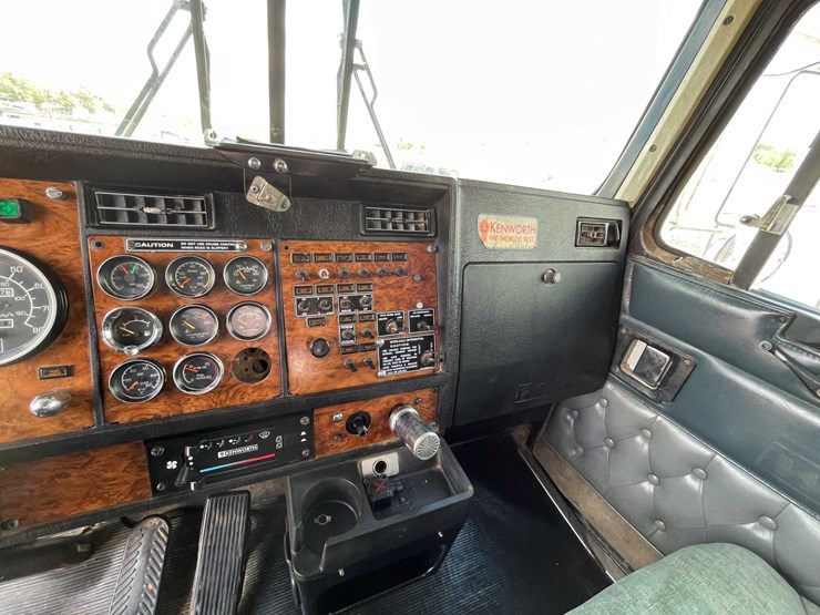 #2000-•-1999-kenworth-dump-truck-image-48