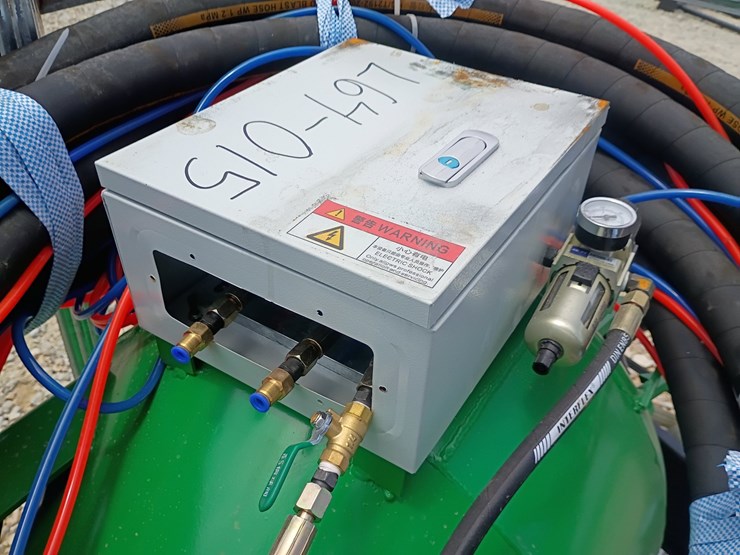 #l64-015-•-jct-sandblaster-image-9