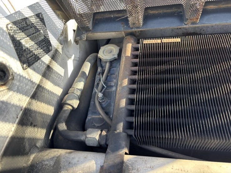 1994-bobcat-753l-image-44