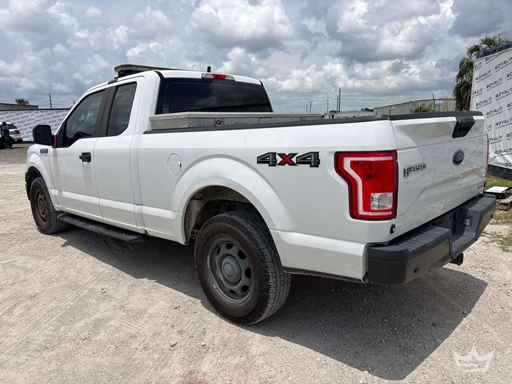 2016-ford-f150-image-4