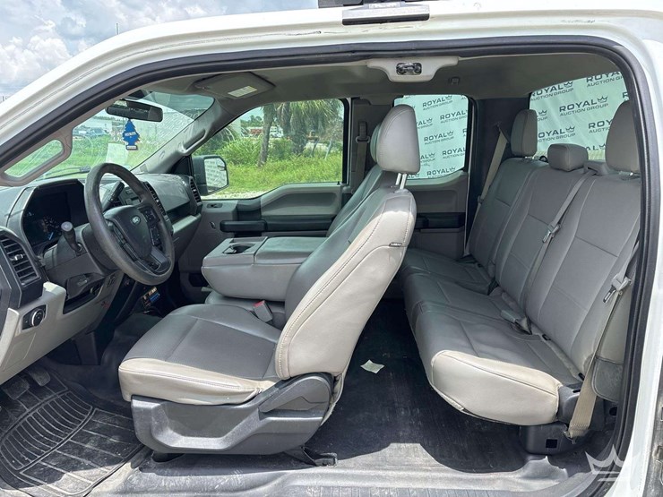 2016-ford-f150-image-14