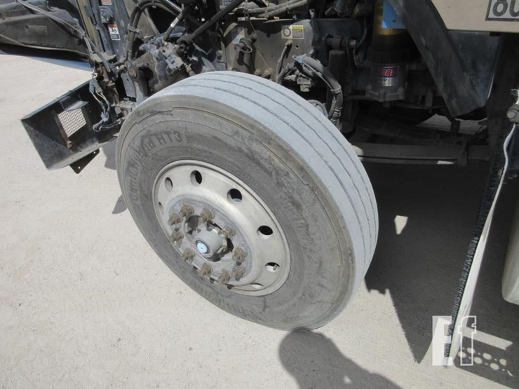 2015-kenworth-t800-image-24