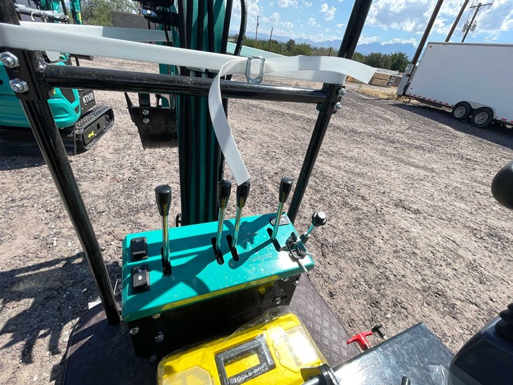 #2457-•-2026-cfg-kt13r-mini-excavator-image-22