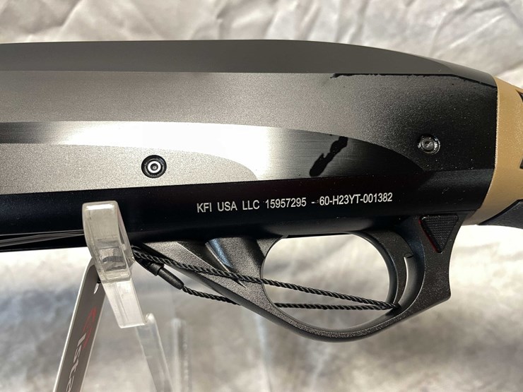 #10661-•-impala-plus-nero-desert,-12-ga.-semi-auto-shotgun,-sn:-60-h23yt-001382-image-12