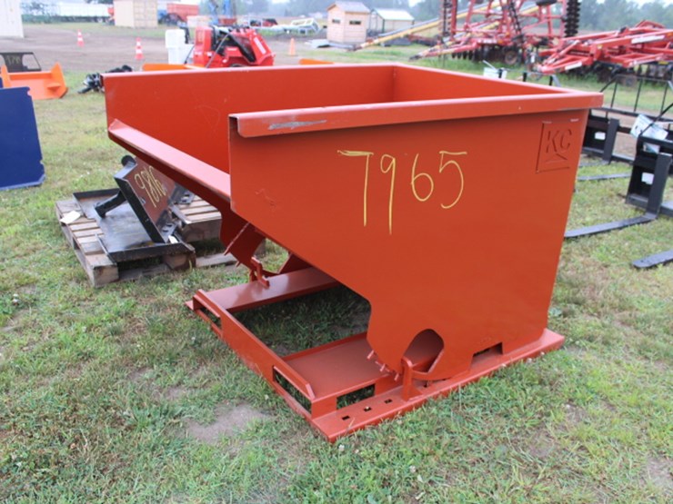 #7965-•-2.0-self-dumping-hopper-image-3