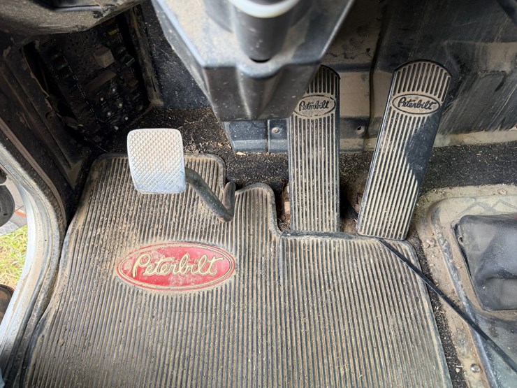 1989-peterbilt-379-image-74