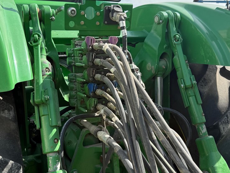 2021-john-deere-db60-image-19