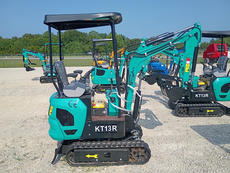 #l62-009-•-2026-cfg-kt13r-mini-excavator-image-5