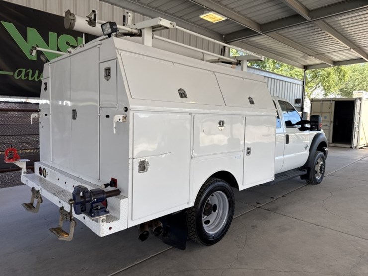 2015-ford-f550-image-10