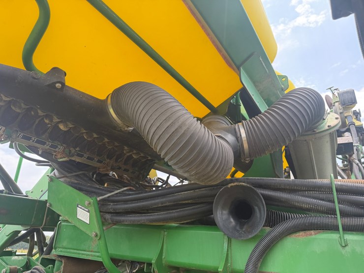 john-deere-1790-image-147