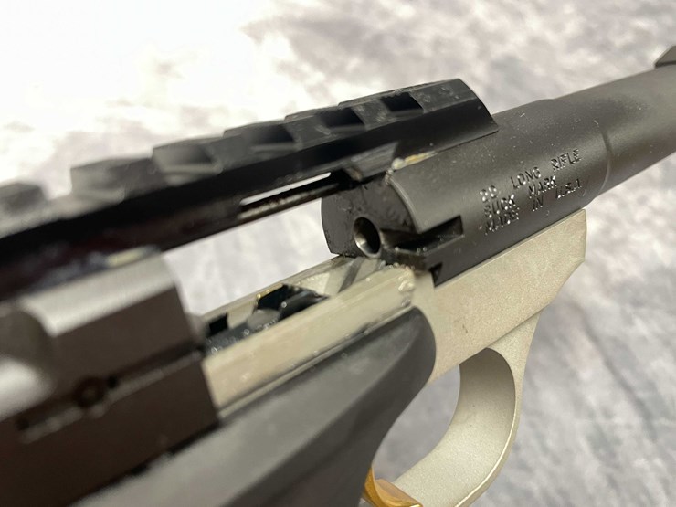 #10860-•-browning-buck-mark-,-22-lr-semi-auto-pistol,-sn:-us515yx25130-image-14