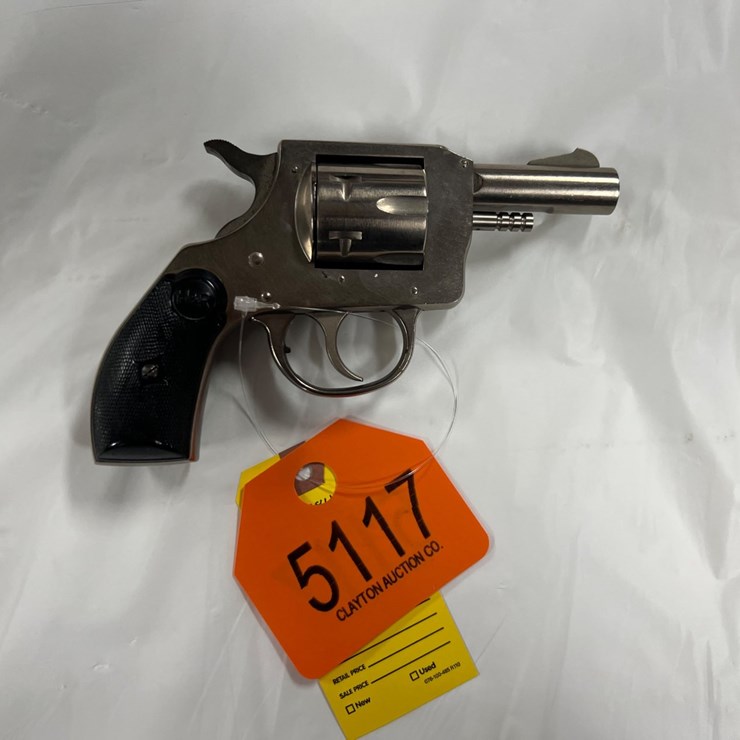 #5117 • H&R Inc Model 733 32 S&WL