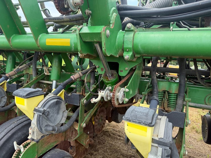 john-deere-1790-image-83