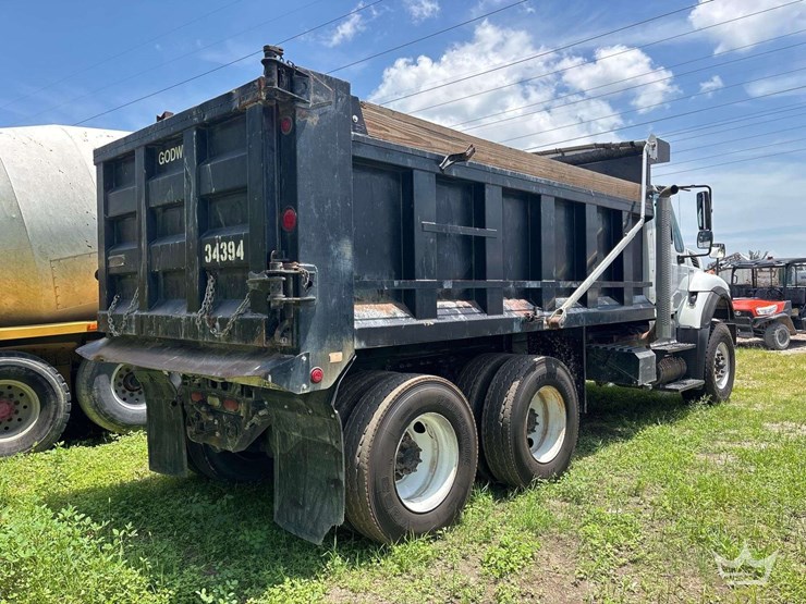 2015-international-workstar-7500-image-2