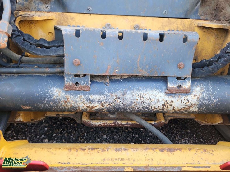 2024-deere-325g-image-46