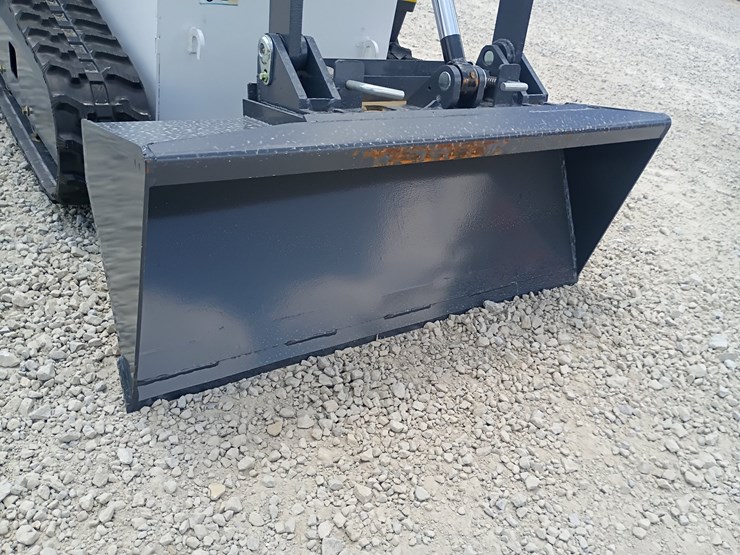 #l63-011-•-2026-zjg-380-mini-skid-steer-image-16