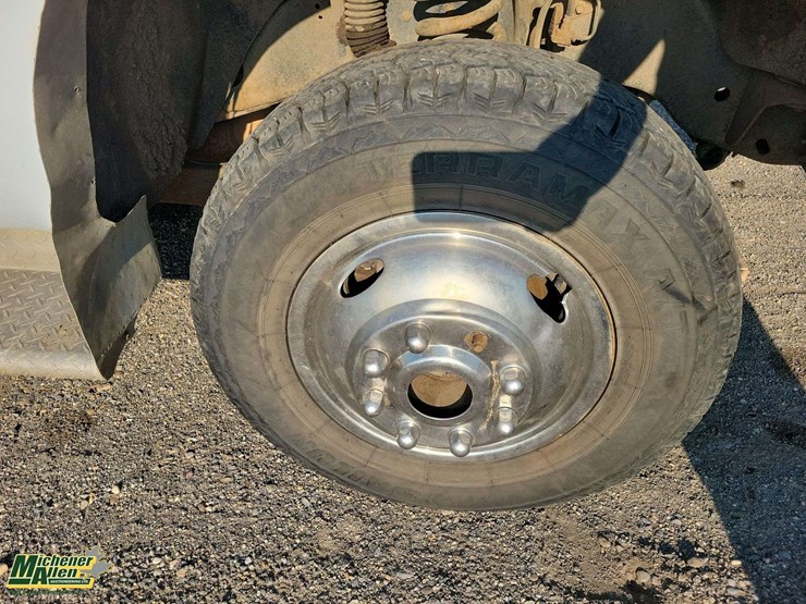 2012-ford-f350-image-9